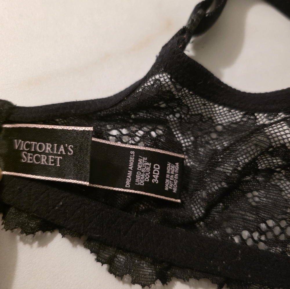 Victoria Secret Bra - Picture 4 of 5